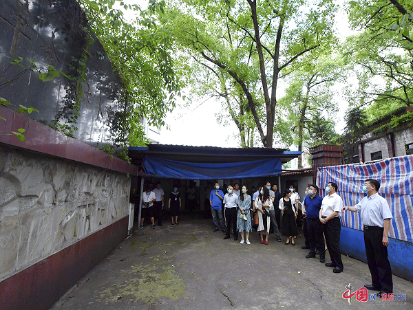 “社科活动月”正式启动 四川省经济文化协会深入中石油西南油气田公司开展社科普及活动